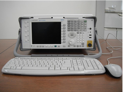 スペクトラムアナライザ(EMC)