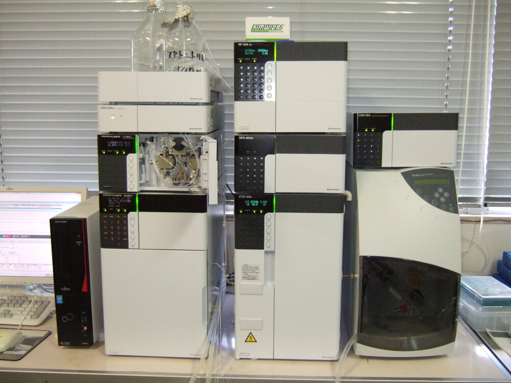 蒸発光散乱検出器付きHPLC