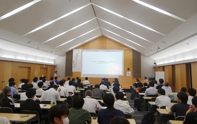 DSC00563_特別講演_2